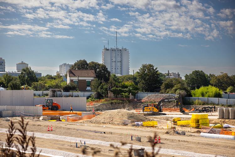 Travaux de construction de la plateforme sur l'avenue paysagère © Département de la Seine-Saint-Denis