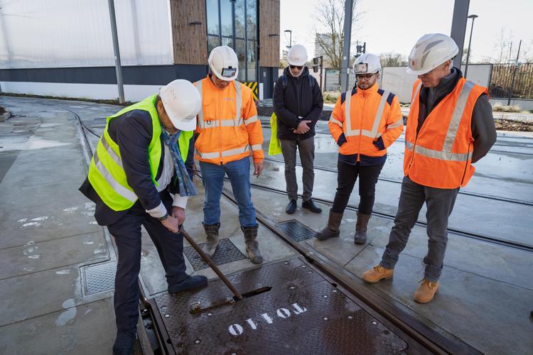 Visite institutionnelle au centre de maintenance et de remisage (SMR) ©Département de la Seine-Saint-Denis