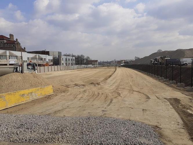 Compactage des sols après démolition de la bretelle de sortie de l'A186 © Département de la Seine-Saint-Denis